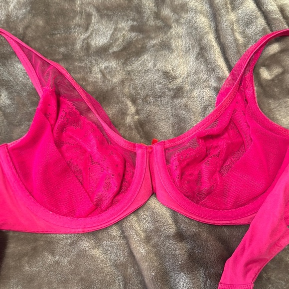 Victoria’s Secret Body by Victoria Bra - Picture 5 of 5